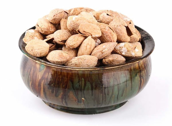 تصویر 4 از قیمت خرید بادام منقا شور + فروش ویژه